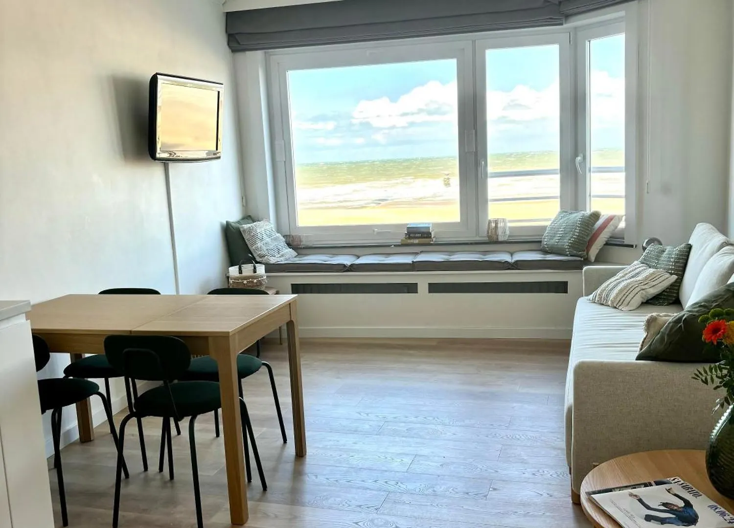 La Brise Et La Mer- Frontaal Zeezicht! Ostende Apartment